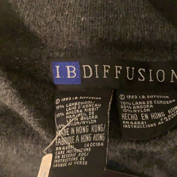 NWT lamb’s wool rabbit sweater I. B. Diffusion sweater grey size small - Picture 6 of 6